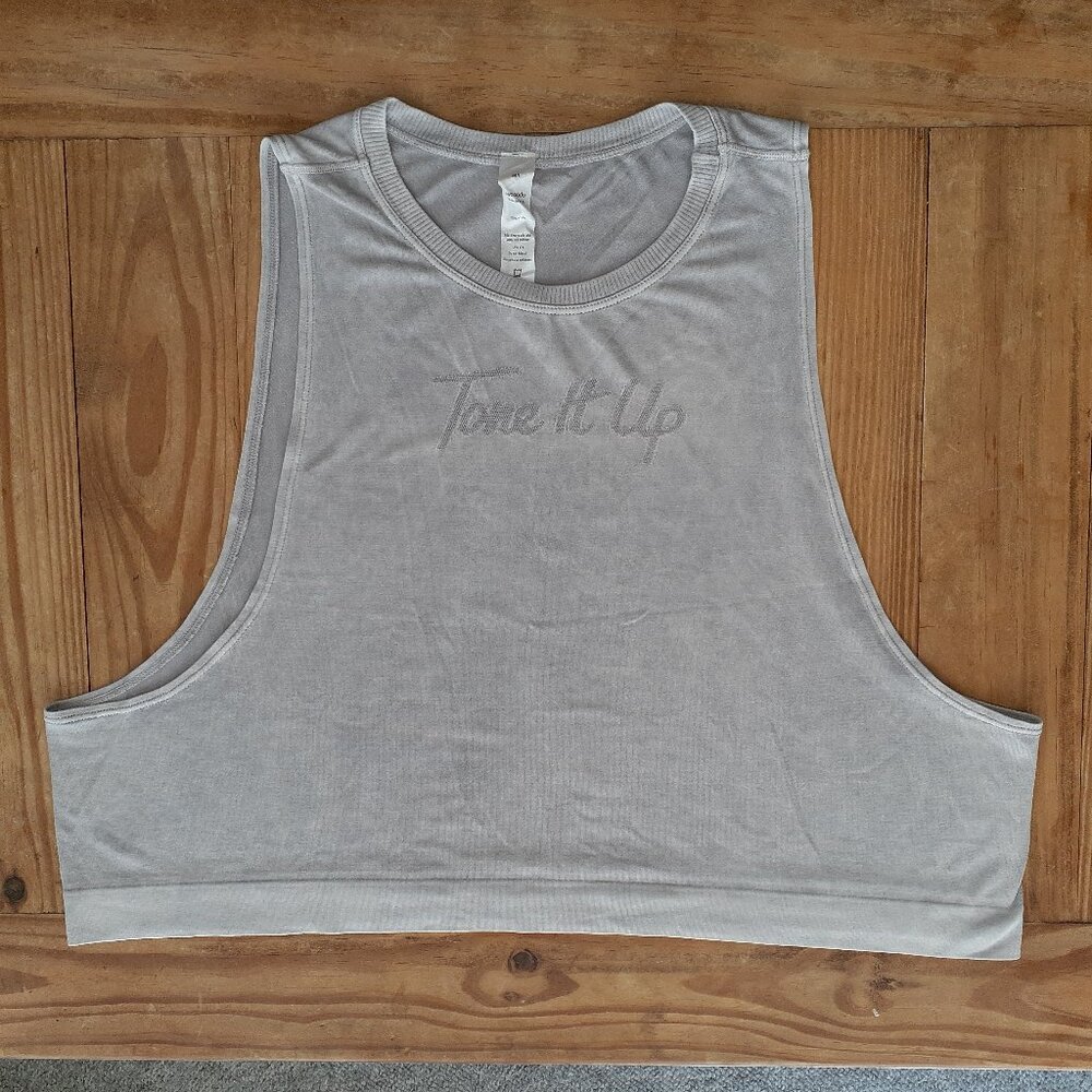 TONE IT UP X AVOCADO COLLAB WORKOUT CROPPED MUSCLE TEE TANK LIKE NEW SIZE M/L